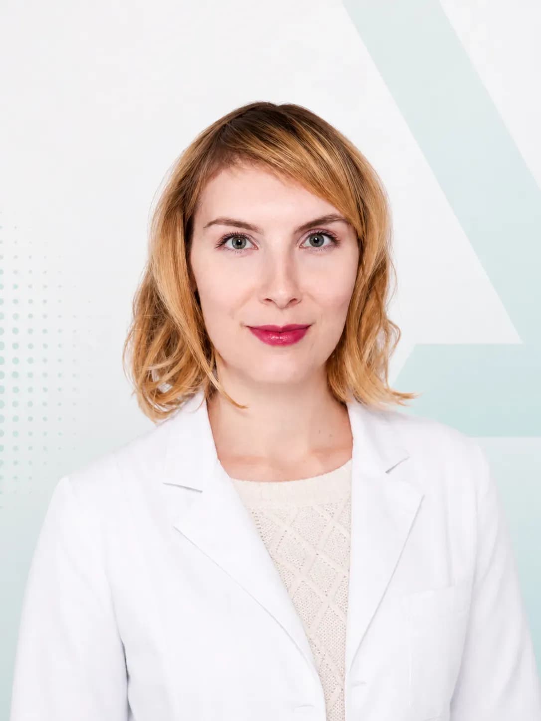 Абсатарова Юлия Сергеевна